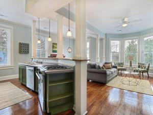 Fotografie z fotogalerie ubytování Lafayette Row Unit 2 v destinaci Savannah