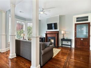 Fotografie z fotogalerie ubytování Lafayette Row Unit 2 v destinaci Savannah