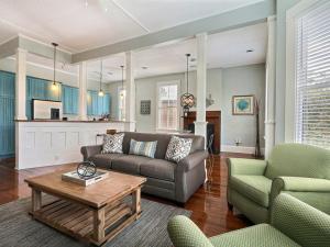Fotografie z fotogalerie ubytování Lafayette Row Unit 3 v destinaci Savannah