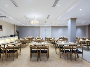 Εστιατόριο ή άλλο μέρος για φαγητό στο Vienna Hotel Jiangxi Chongren Bus Station
