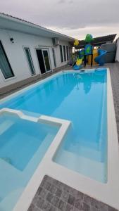 Πισίνα στο ή κοντά στο Bukettree homestay satun
