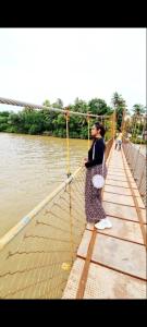 Výhled na řeku, která protéká v blízkosti rezortu