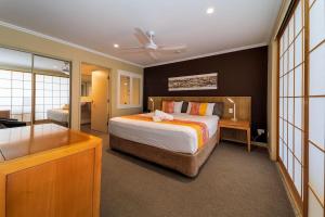 Billede fra billedgalleriet på Luxury 2 Bedroom Apartment Beach Views Pool i Urangan