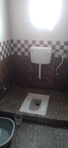 Vannituba majutusasutuses Mishras Bunglow