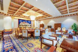 Ruang duduk di New Century Grand Hotel Xi'an Xizang Building