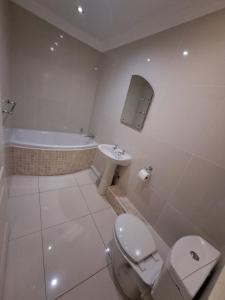 Un baño de Thrive Guest House 15 fotos más