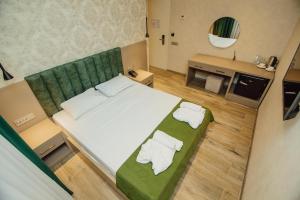 Foto dalla galleria di Hotel Neon a Batumi