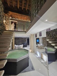 Μια τηλεόραση ή/και κέντρο ψυχαγωγίας στο White Loft & spa