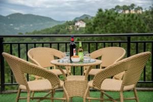 Gallery image of 1 bedroom bin tin kin in Kasauli