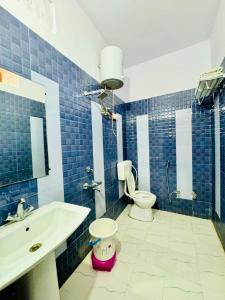 Ένα μπάνιο στο Hotel Royal Residency