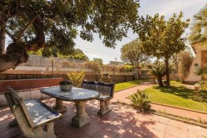 Φωτογραφία από το άλμπουμ του Secluded Rural Villa - Pool, BBQ & Nature σε Bellvei del Penedes