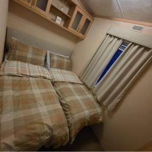 Gallery image of Caravan by the Sea DC09 in Kinmel Bay