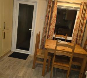 Gallery image of Caravan by the Sea DC09 in Kinmel Bay