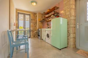 Dapur atau dapur kecil di Casa Pietra +39 gambar