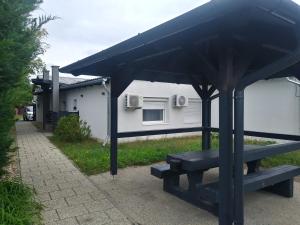 Budova, kde se motel nachází