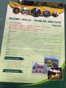 een bord voor een rondleiding door de Niu-grot bij Viet Anh Homestay in Ninh Binh