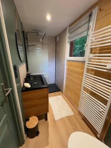 Ένα μπάνιο στο La cabane sur l'étang