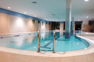A piscina em ou perto de Hibernian Hotel & Leisure Centre