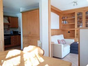 Una cocina o cocineta en Appartamento Daiano