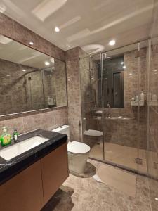 Phòng tắm tại R&F Studio for 2-3pax JB Central CIQ