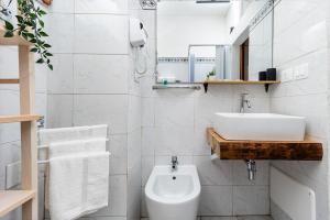 Ένα μπάνιο στο AltoRione