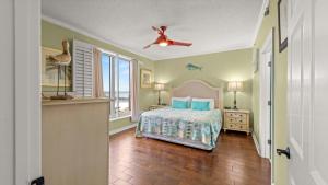 Postel nebo postele na pokoji v ubytování Margate #307 + 20 fotografií