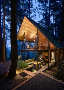 Κήπος έξω από το Kaya Retreats