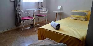 Imagen de la galería de Mendes Family Guesthouse, and Services, en Praia 49 fotos más