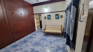 Ένα ή περισσότερα κρεβάτια σε δωμάτιο στο Entire House - Home Stay with AC