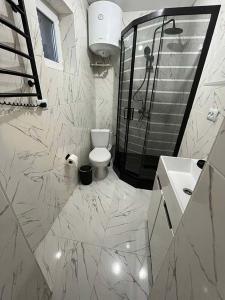 Ένα μπάνιο στο Modern house