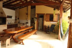 Gallery image of Casa nas montanhas com piscina, lazer completo e vista encantadora in Osasco
