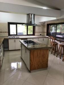 Kuchyň nebo kuchyňský kout v ubytování Villa Shalom