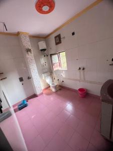 Koupelna v ubytování Yaduvanshi dham