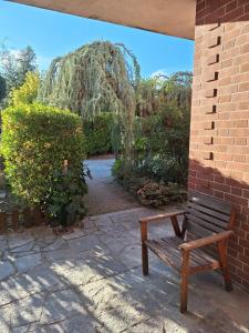 Κήπος έξω από το Casa Gatti, spacious accommodation on the ground floor