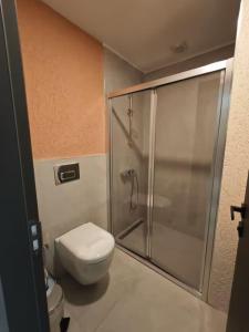 Koupelna v ubytování The summer sun beach hotel turgutreis