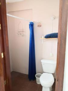 Ένα μπάνιο στο Suite 106 Cordoba, Centro con Estacionamiento