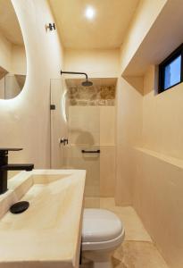 ห้องน้ำของ Hotel Pakal 58 Centro
