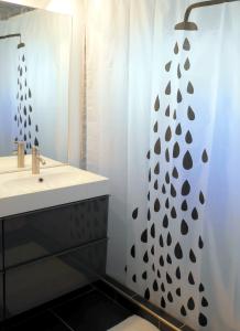 Koupelna v ubytování 19 Brussels Expo