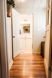 Φωτογραφία από το άλμπουμ του The Downtown Haus Walking Distance to DT KFalls σε Κλαμάθ Φολς