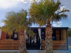 Το κτήριο όπου στεγάζεται  η παραθεριστική κατοικία