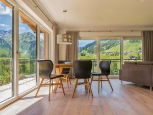 Posezení v ubytování Walser Lodge