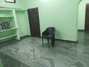Ruang duduk di Near by Annamalaiyar temple 2 Home stay