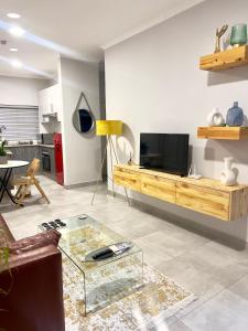 Χώρος καθιστικού στο Sarona LoLa E206
