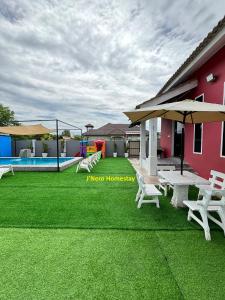 Billede fra billedgalleriet på J'Nero Homestay Pool Besut i Jertih