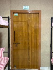 Φωτογραφία από το άλμπουμ του Star Dormitory σε Μπουμπάνεσβαρ