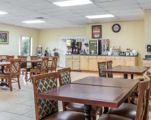 Εστιατόριο ή άλλο μέρος για φαγητό στο Econo Lodge Dalton West +71 φωτογραφίες