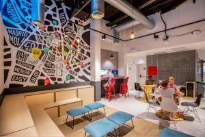 Posezení v ubytování Mola Hostel