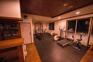 Γυμναστήριο ή/και όργανα γυμναστικής στο Lodge Raven