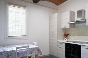 Køkken eller tekøkken på Mini a Carpi + 9 billeder