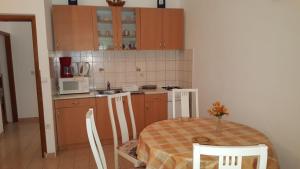 Kuchyňa alebo kuchynka v ubytovaní Apartments Drago Kovačić